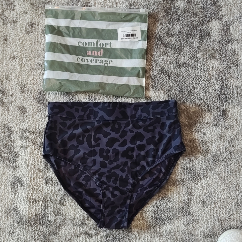 Women's Leopard Print Swim Bottoms - Black